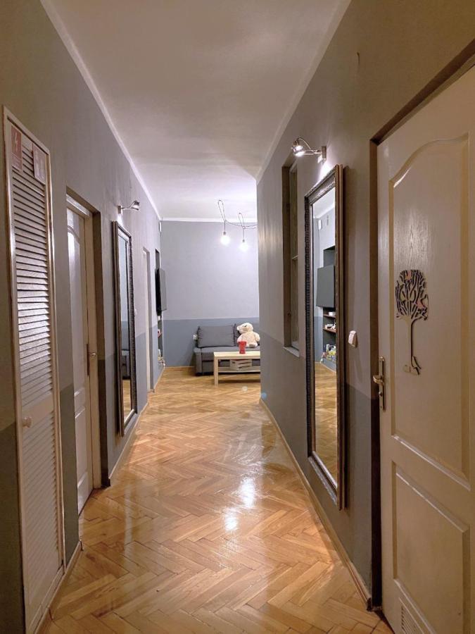 Real Vip Hostel Cracovie Extérieur photo