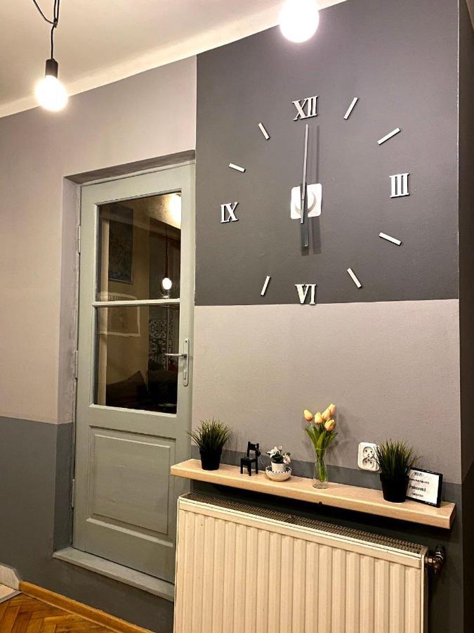 Real Vip Hostel Cracovie Extérieur photo