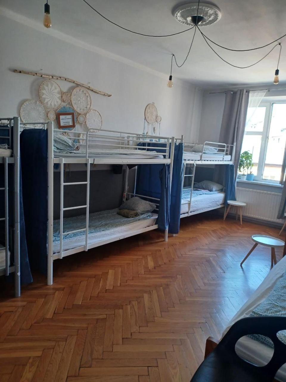 Real Vip Hostel Cracovie Extérieur photo