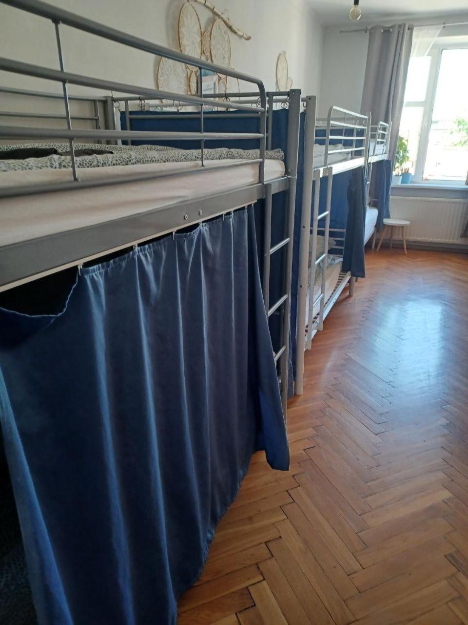 Real Vip Hostel Cracovie Extérieur photo
